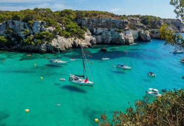 Trajekty do Ciutadella de Menorca - Porovnejte ceny a rezervujte si levné trajektové jízdenky